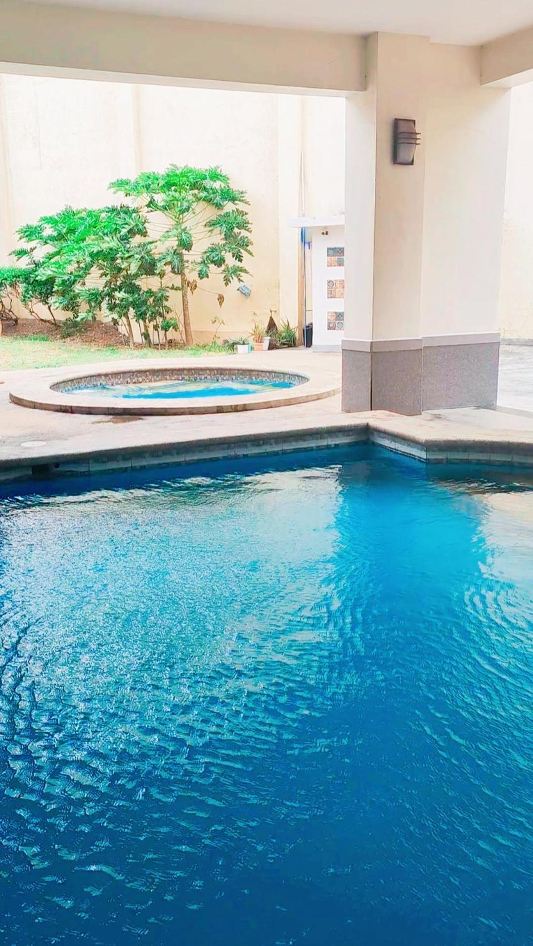 Paradise Realm Condotel Paranaque City Buitenkant foto